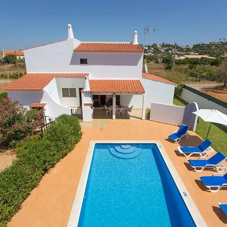 Casa Vivenda Silva - Super Value Sleeps 9 Private Pool Ac Villa