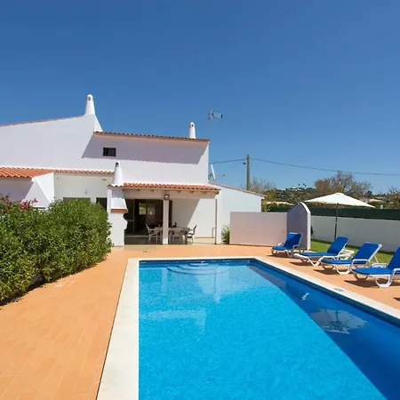 Casa Vivenda Silva - Super Value Sleeps 9 Private Pool Ac Villa *