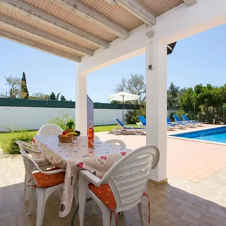 Casa Vivenda Silva - Super Value Sleeps 9 Private Pool Ac Albufeira