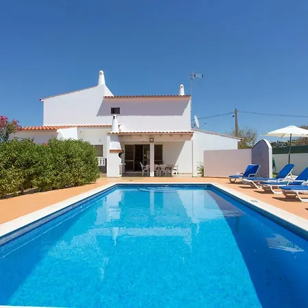 Casa Vivenda Silva - Super Value Sleeps 9 Private Pool Ac Villa *