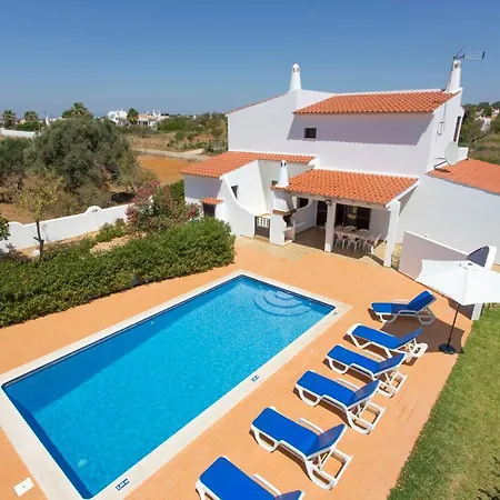 Casa Vivenda Silva - Super Value Sleeps 9 Private Pool Ac *