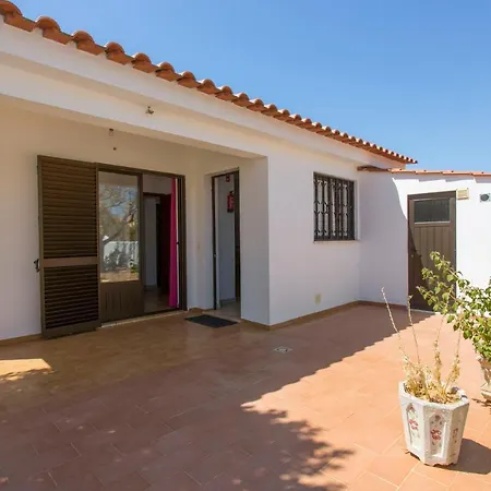 Casa Vivenda Silva - Super Value Sleeps 9 Private Pool Ac *