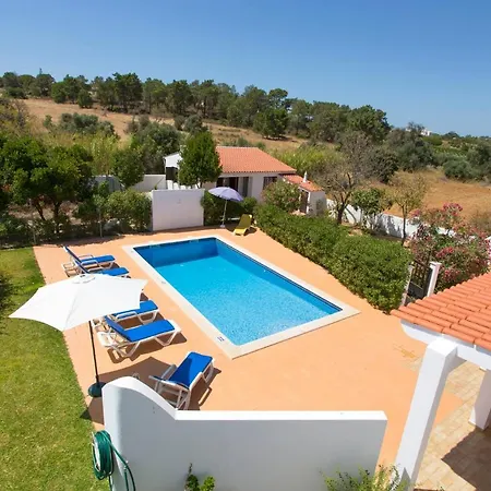 Casa Vivenda Silva - Super Value Sleeps 9 Private Pool Ac Villa *