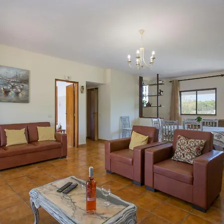 Villa Casa Vivenda Silva - Super Value Sleeps 9 Private Pool Ac